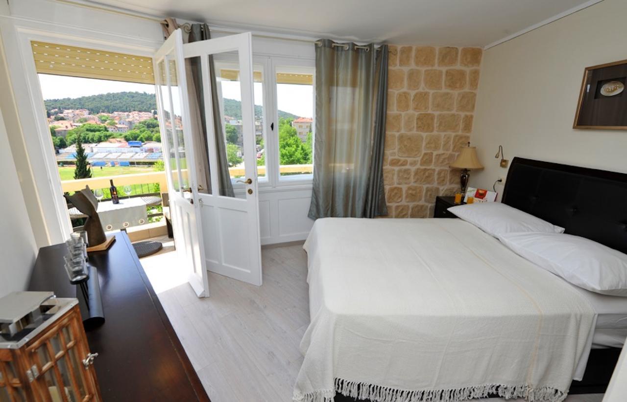 Palace Queen Mary I Luxury 4* Split