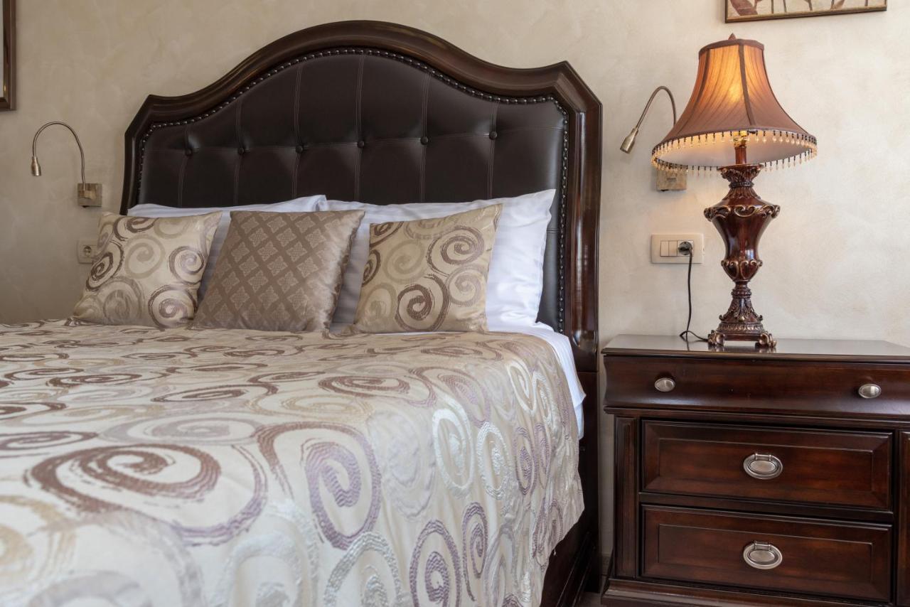 Palace Queen Mary I Luxury Gostinjska kuća 4*