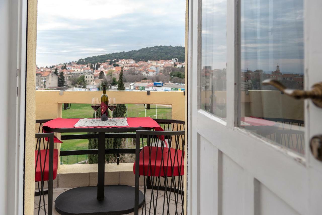 Palace Queen Mary I Luxury Guest house 4*